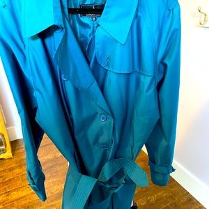 London Fog rain tench